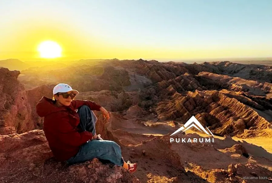 Tour al Valle de la Luna al atardecer, formaciones de sal de las Tres Marías en la hora dorada
